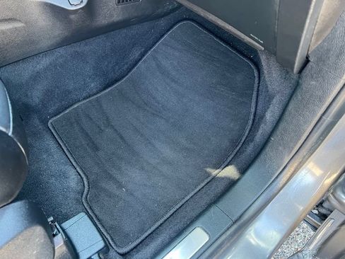 Used 2021 Ford Edge Titanium AWD/4WD image 10