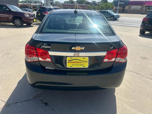 Used 2016 Chevrolet Cruze LT FWD image 4