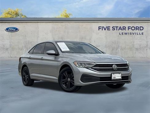 Used 2022 Volkswagen Jetta SE w/ Panoramic Sunroof Package FWD image 1