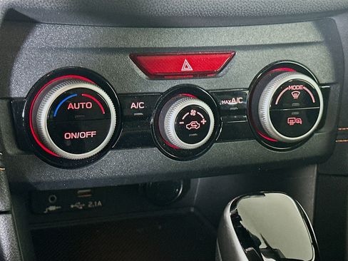 Used 2023 Subaru Crosstrek 2.0i Premium image 23