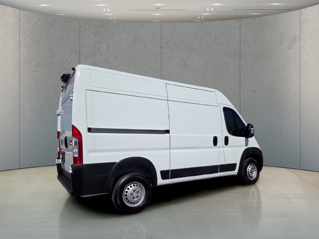 Used 2024 RAM ProMaster 2500 w/ Convenience Group FWD image 5