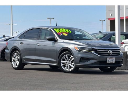 Used 2021 Volkswagen Passat 2.0T S FWD image 2
