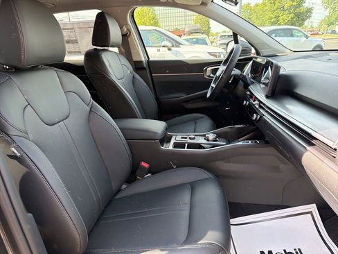 New 2026 Kia Sorento EX AWD/4WD image 11