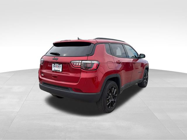 Used 2025 Jeep Compass Latitude w/ Altitude Special Edition AWD/4WD image 5