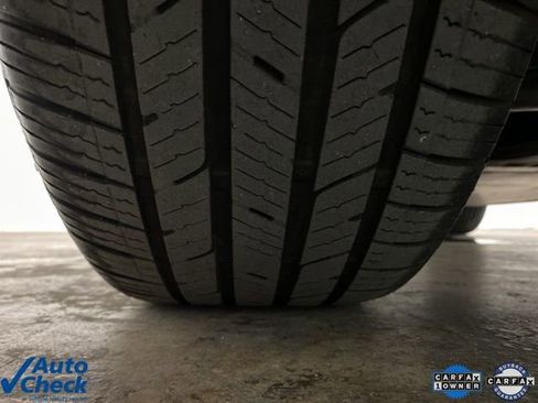 Used 2024 Audi Q4 e-tron Premium image 96