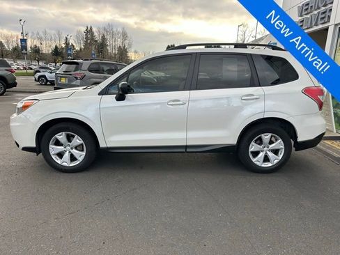 Used 2015 Subaru Forester 2.5i w/ Alloy Wheel Package image 4