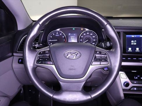 Used 2017 Hyundai Elantra SE w/ SE A/T Tech Package 03 FWD image 18