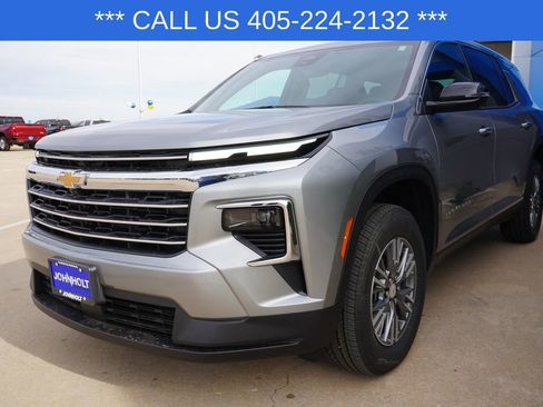 New 2026 Chevrolet Traverse LT w/ Driver Confidence Package image 4