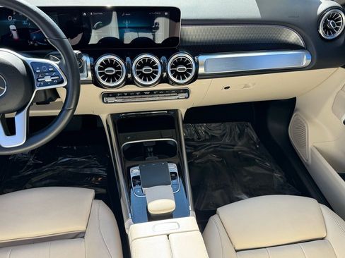 Certified 2020 Mercedes-Benz GLB 250 image 17