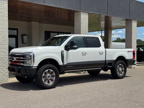 Used 2024 Ford F250 King Ranch AWD/4WD image 4