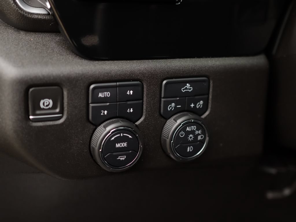 Used 2024 Chevrolet Silverado 1500 RST w/ All Star Edition Plus AWD/4WD image 10