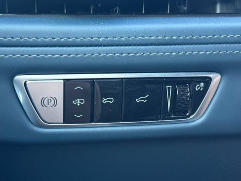 Certified 2026 Cadillac Escalade IQL Luxury AWD/4WD image 40