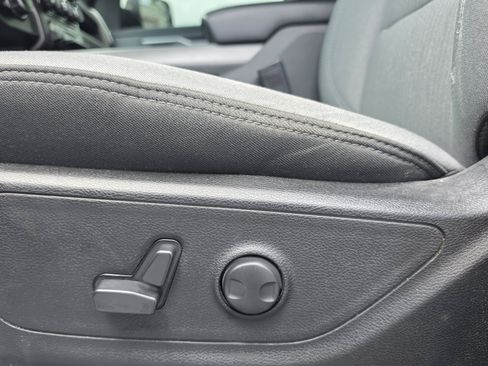 Used 2022 RAM 1500 Big Horn AWD/4WD image 13