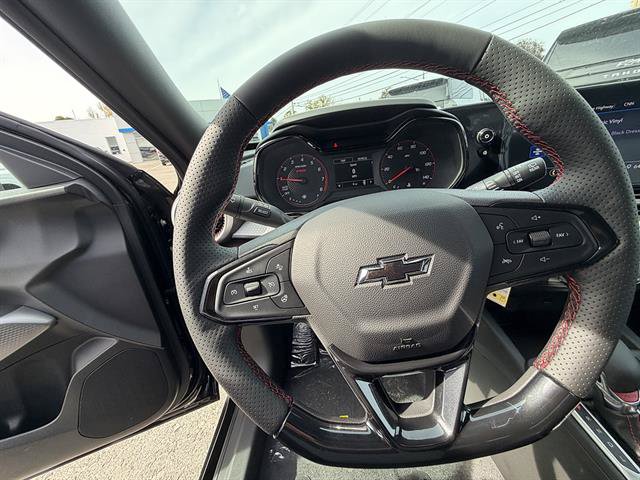 New 2026 Chevrolet Trax RS w/ Sunroof Package FWD image 12