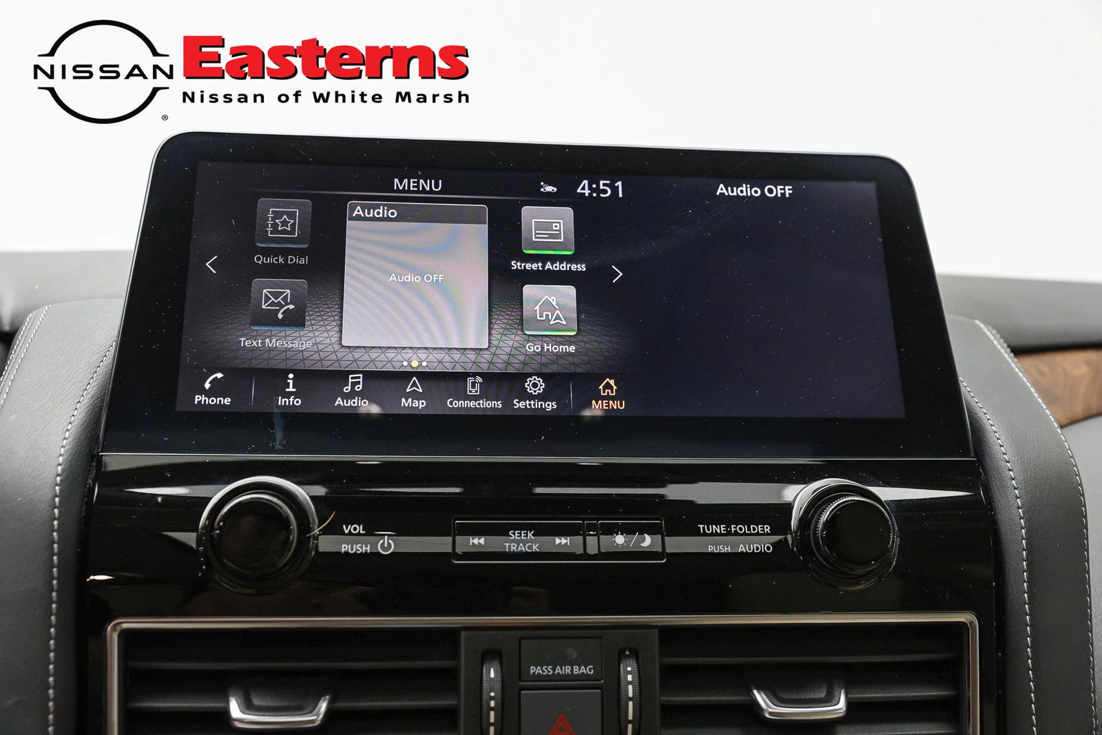 Used 2023 Nissan Armada SL w/ Captain's Chairs Package AWD/4WD image 18