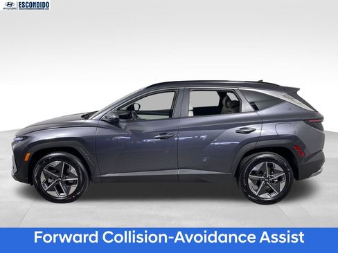 Certified 2025 Hyundai Tucson SEL AWD/4WD image 2