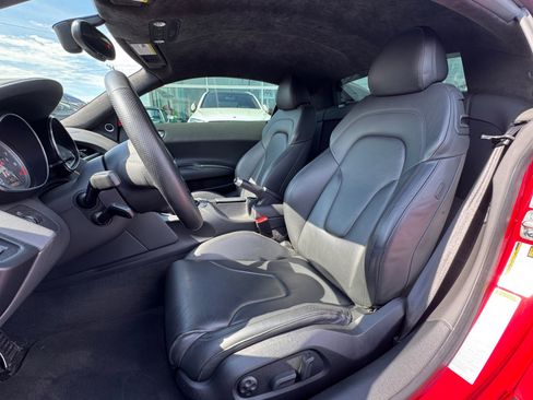 Used 2014 Audi R8 V8 w/ Convenience Package image 2
