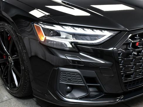 Used 2023 Audi S8 w/ S8 Executive Package AWD/4WD image 81