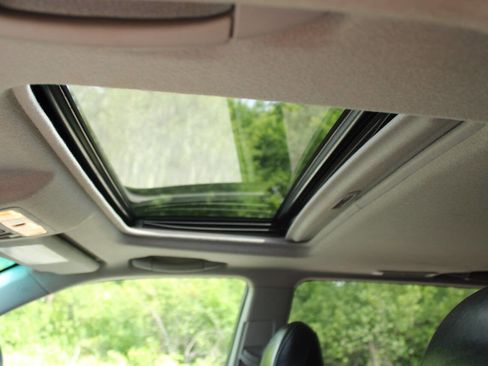 Used 2011 Toyota Highlander Limited image 38