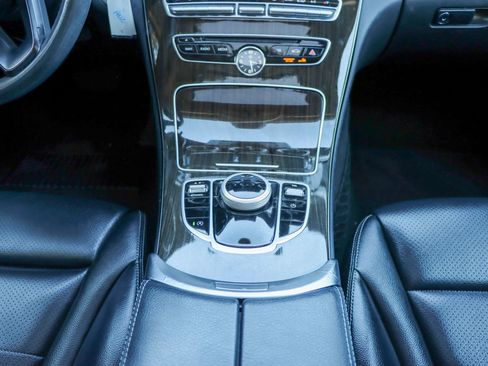 Used 2018 Mercedes-Benz C 300 4MATIC Sedan image 36