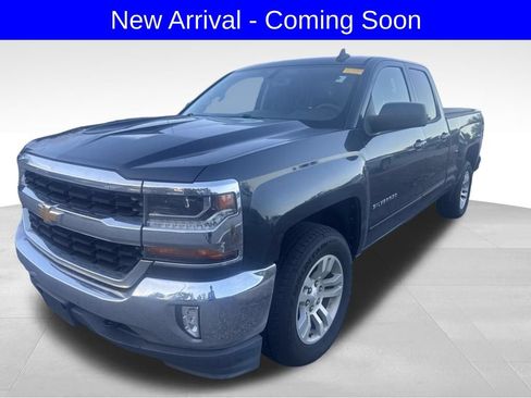 Used 2017 Chevrolet Silverado 1500 LT w/ All Star Edition AWD/4WD image 1