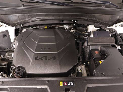 Used 2024 Kia Telluride EX w/ EX Captain's Chair Package FWD image 22