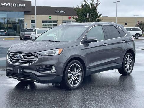 Used 2019 Ford Edge Titanium FWD image 24