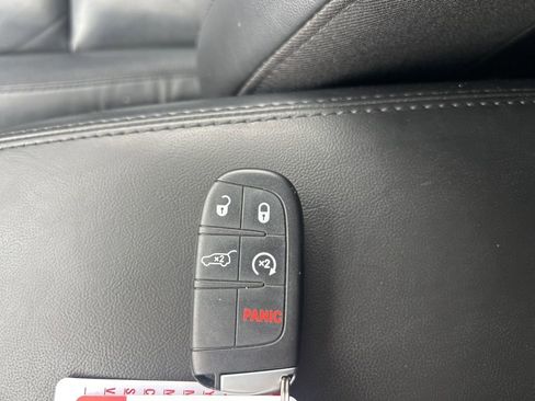 Certified 2021 Jeep Grand Cherokee Limited w/ Premium Lighting Group image 24