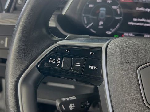 Used 2023 Audi e-tron Premium Plus w/ Premium Plus Package image 16
