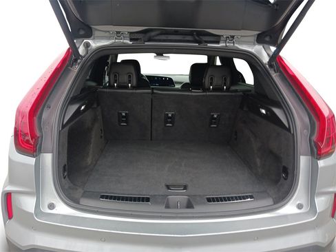 Used 2024 Cadillac XT4 Premium Luxury image 13