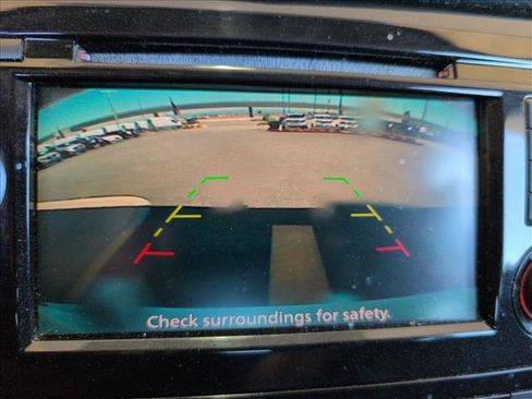 Used 2018 Nissan Rogue SV FWD image 14