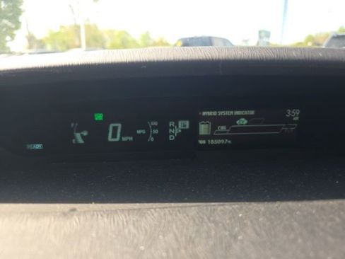 Used 2013 Toyota Prius Four image 12