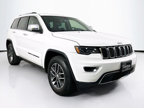 Used 2017 Jeep Grand Cherokee Limited w/ Luxury Group II RWD image 2