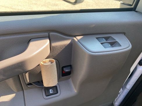 New 2025 Chevrolet Express 3500 Work Van w/ Power Convenience Package image 21