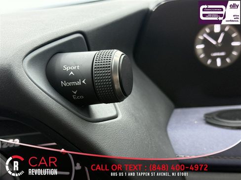Used 2022 Lexus UX 250h w/ Premium Package AWD/4WD image 15
