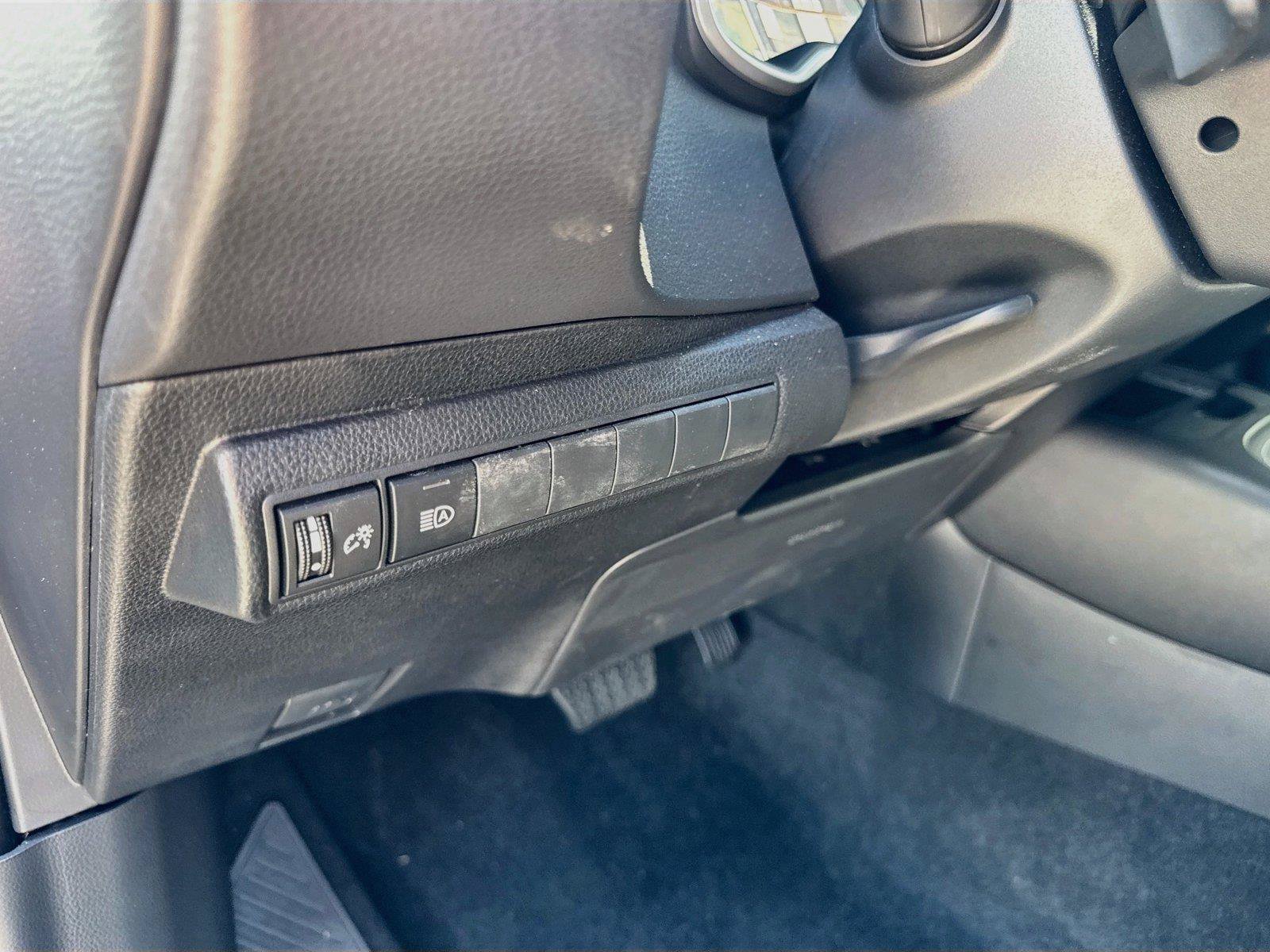 Used 2026 Toyota Corolla SE FWD image 14