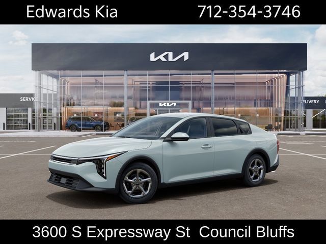 New 2026 Kia K4 FWD image 3