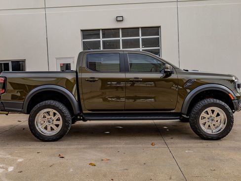 Used 2024 Ford Ranger Raptor AWD/4WD image 10