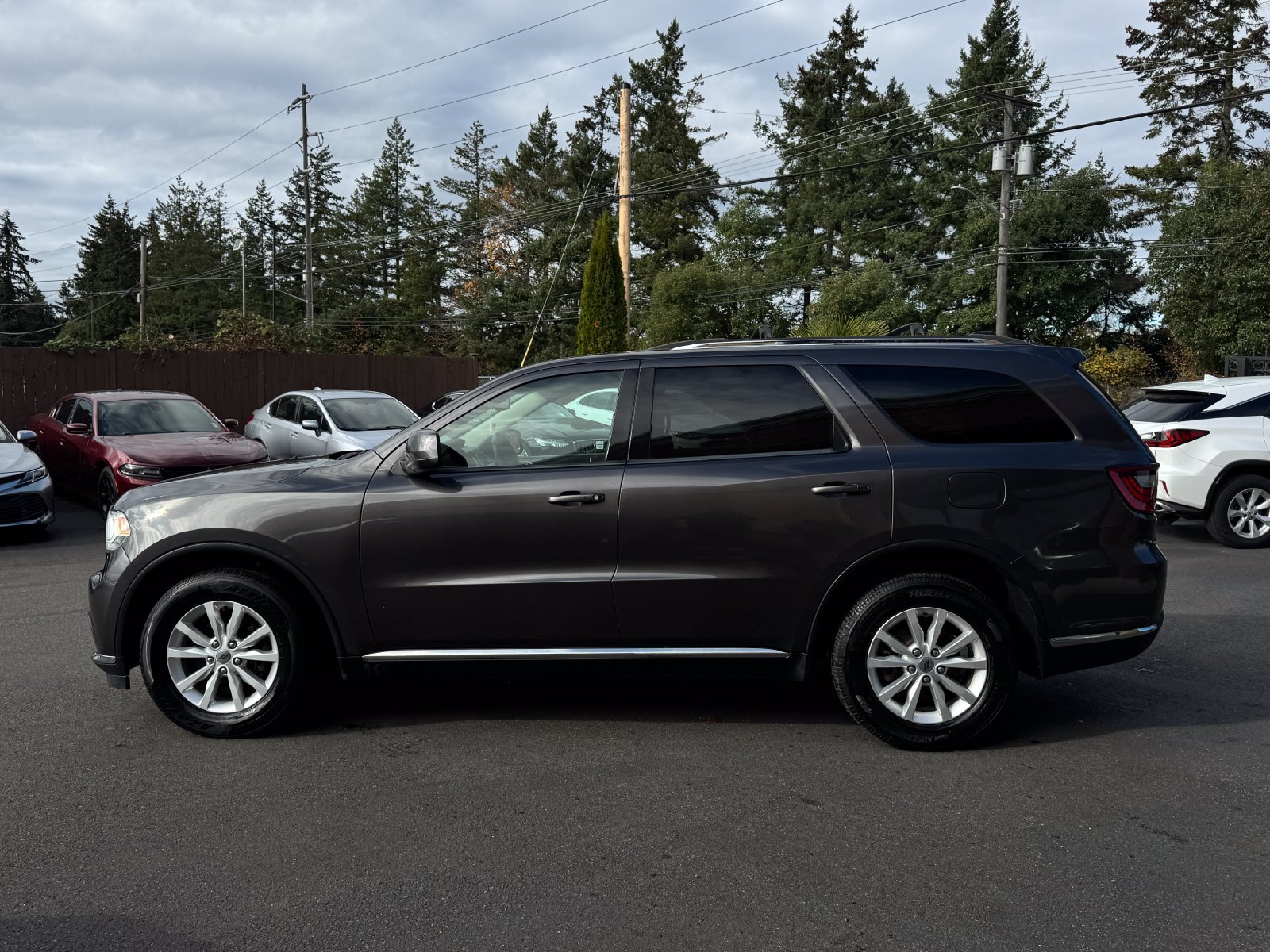 Used 2019 Dodge Durango SXT AWD/4WD image 4
