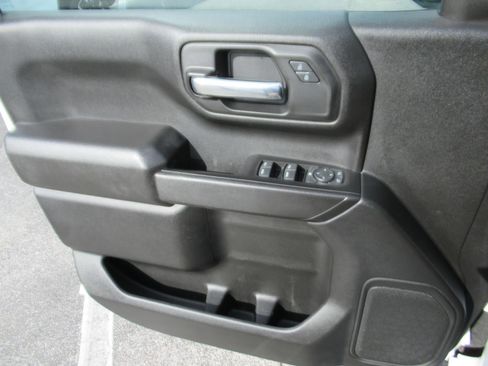 Used 2022 Chevrolet Silverado 1500 Custom w/ Rally Edition image 27