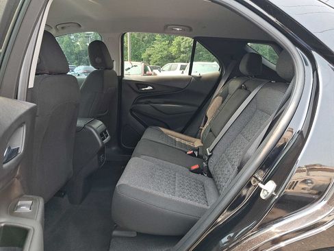 Used 2023 Chevrolet Equinox LT AWD/4WD image 11
