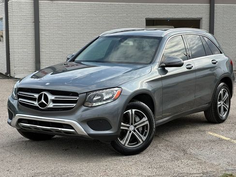 Used 2017 Mercedes-Benz GLC 300 w/ Premium 1 Package image 2