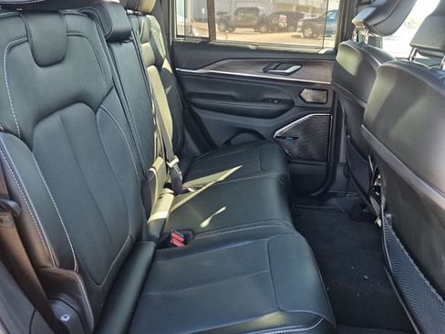 New 2024 Jeep Grand Cherokee Overland w/ Advanced Protech Group III image 31