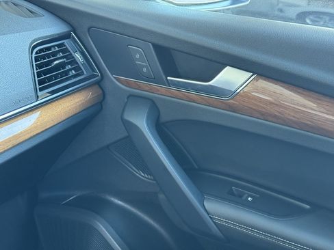 Used 2023 Audi Q5 2.0T Premium Plus w/ Premium Plus Package image 36