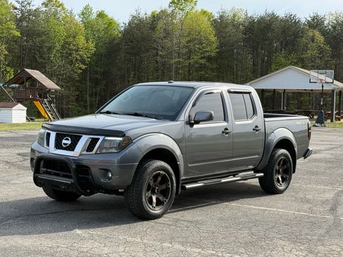 Used 2019 Nissan Frontier PRO-4X AWD/4WD image 8