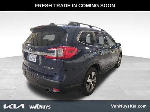 Used 2025 Subaru Ascent Premium image 2