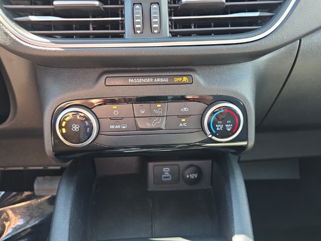 Used 2022 Ford Escape SE AWD/4WD image 28