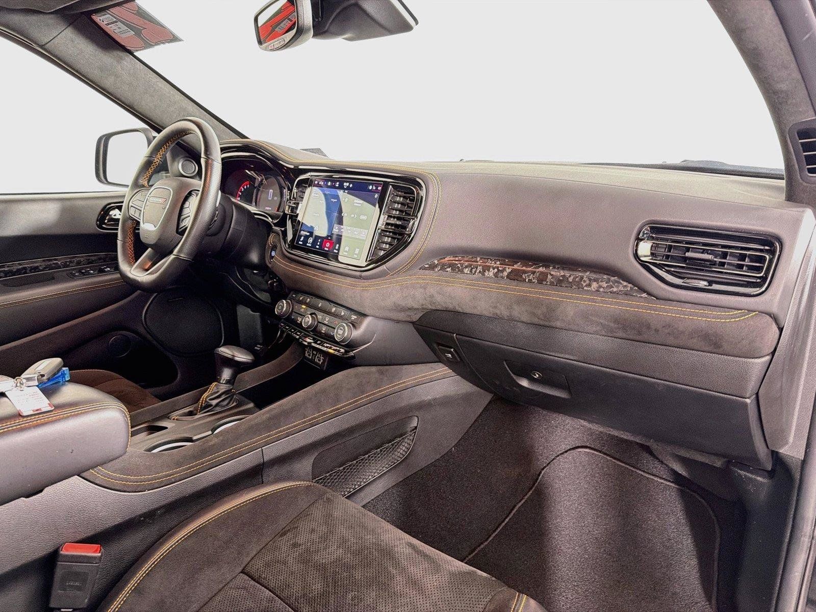 Used 2023 Dodge Durango R/T w/ Hemi Orange Plus Package AWD/4WD image 32