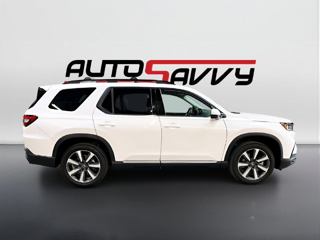 Used 2024 Honda Pilot Touring image 8