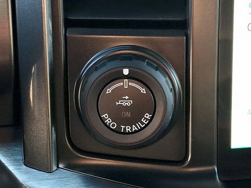 Used 2022 Ford F150 Lariat w/ Equipment Group 502A High image 26